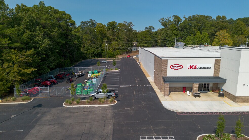 More Photos Of 118 Highway 12 W, Starkville Freestanding For Sale