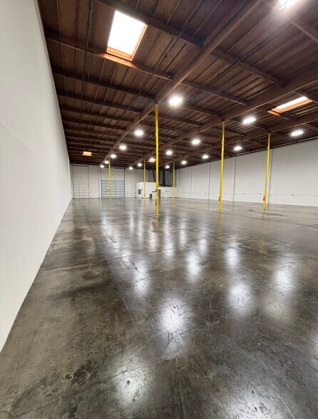 More Photos Of 2031-2039 American Ave, Hayward Warehouse For Lease