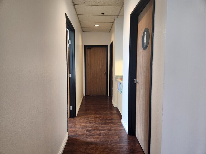 More Photos Of 4205 E Brickell St, Ontario Warehouse For Lease