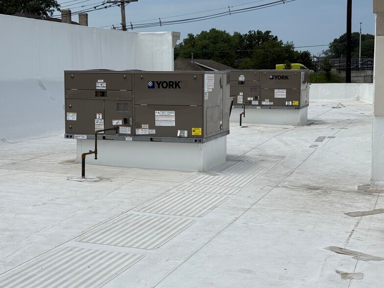 More Photos Of 440 US Highway 22, Hillside Freestanding For Lease