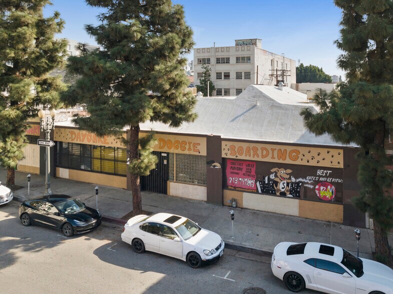 More Photos Of 1326 S Grand Ave, Los Angeles Warehouse For Sale