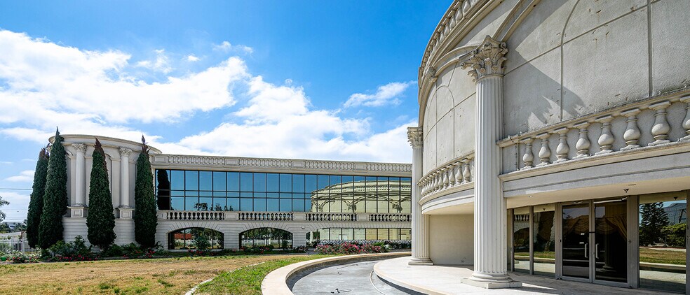 More Photos Of 3150 Bear St, Costa Mesa Schools For Sale