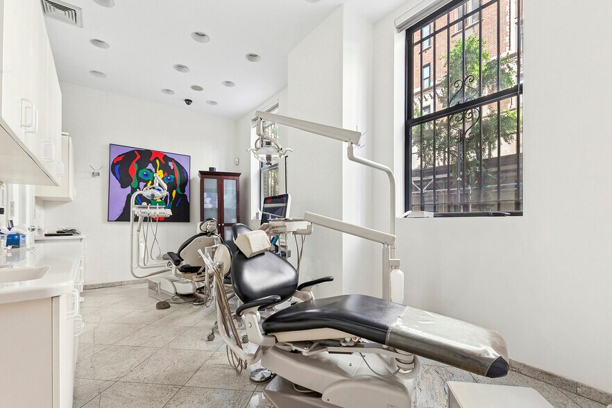 More Photos Of 935 Park Ave, New York Apartments For Sale