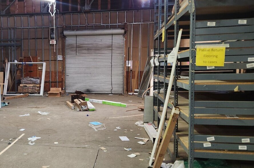 More Photos Of 1387 Clarendon Ave SW, Canton Manufacturing For Lease