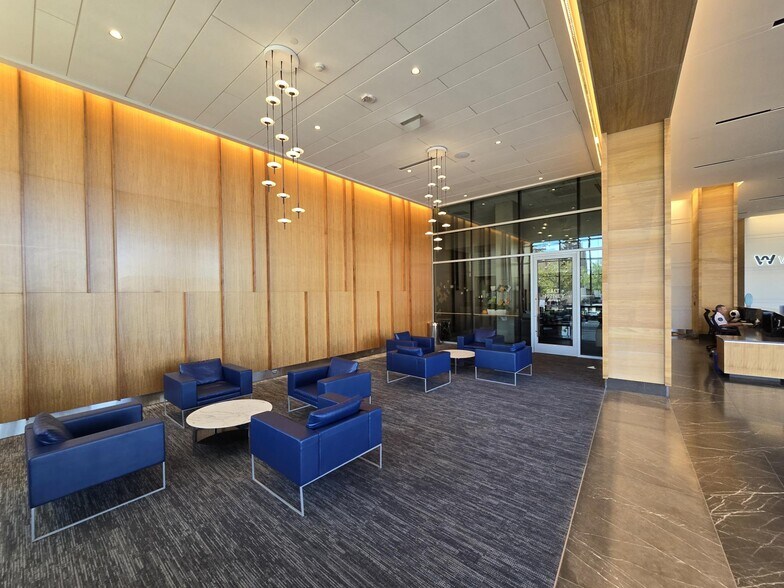 More Photos Of 601 N Mesa St, El Paso Office For Lease