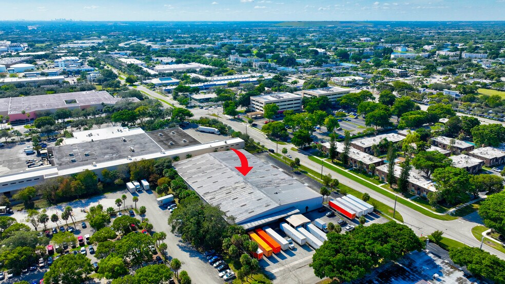 More Photos Of 198 Lock Rd, Deerfield Beach Warehouse For Lease