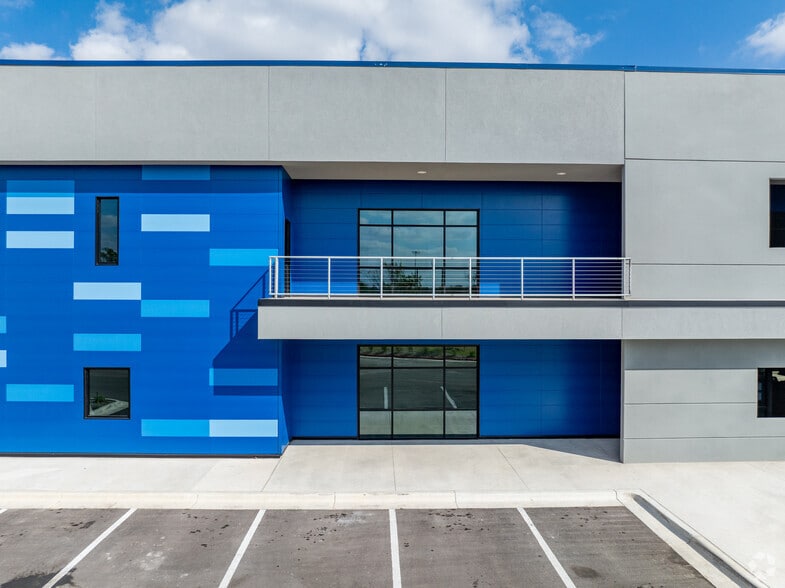 More Photos Of 15508 Impact Way, Pflugerville Warehouse For Lease