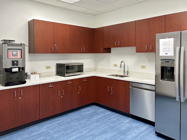 More Photos Of 5030 Corporate Exchange Blvd SE, Grand Rapids Coworking Space