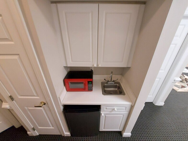 More Photos Of 1310 SE Maynard Rd, Cary Coworking Space