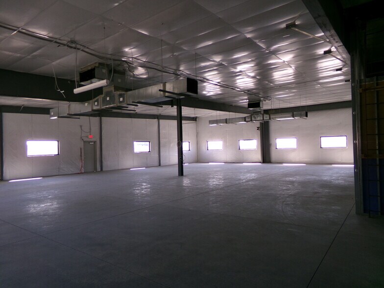 More Photos Of 120 Winston Dr, Rock Springs Office For Sale