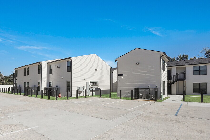 More Photos Of 4380 Mohican Prescot Crossover, Baton Rouge Apartments For Sale