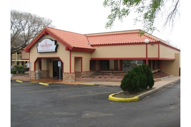 More Photos Of 1605 E Oltorf St, Austin Restaurant For Lease