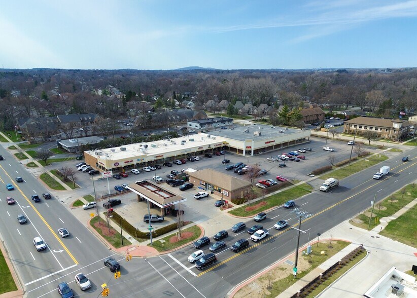 More Photos Of 1368-1498 S Sheldon Rd, Plymouth Freestanding For Lease