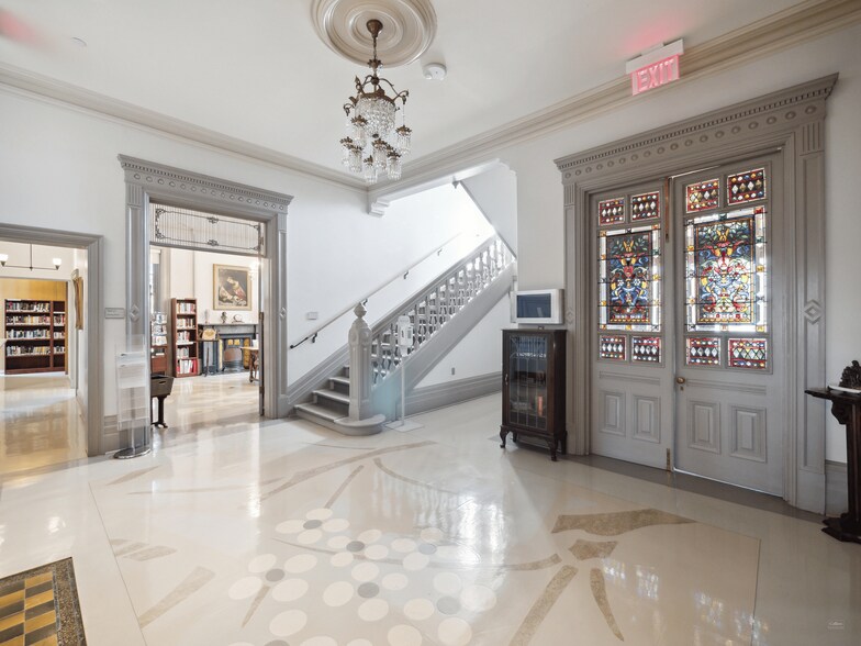 More Photos Of 2 O'Connor Dr, Toronto Healthcare For Sale