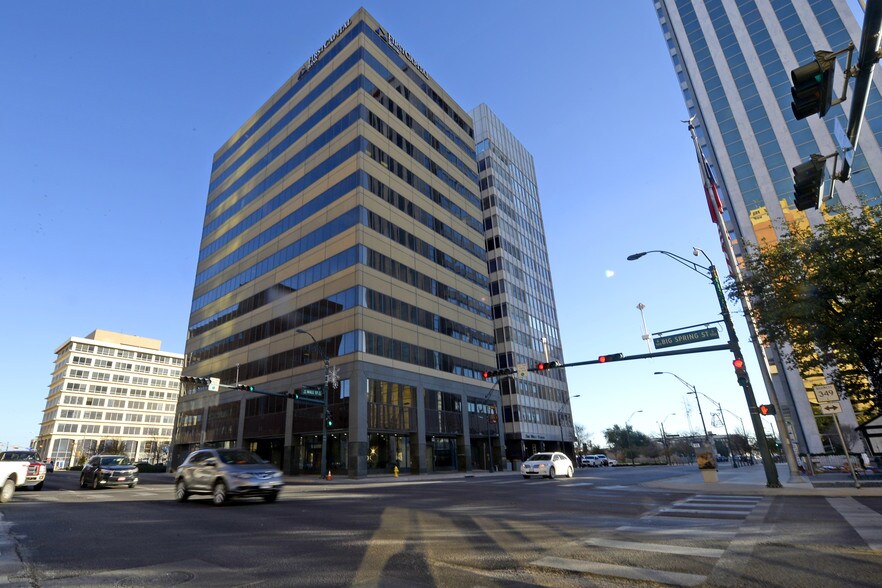 More Photos Of 310 W Wall St, Midland Office For Lease