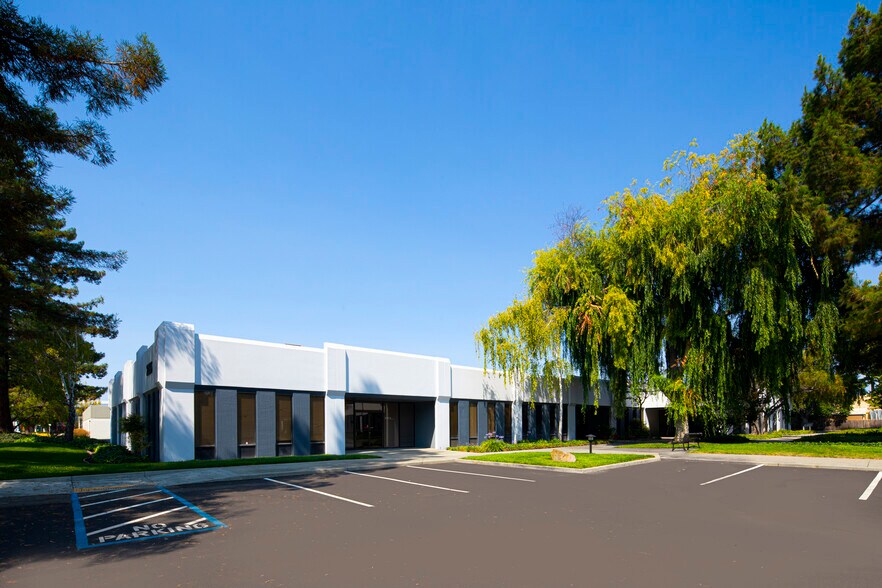 More Photos Of 2225 Martin Ave, Santa Clara Unknown For Lease