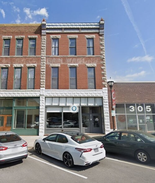 More Photos Of 311 Commercial St, Springfield Storefront Retail Residential For Sale