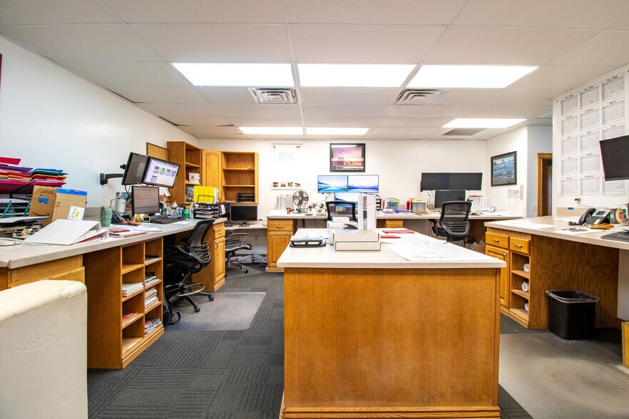 More Photos Of 335 S 1250 W, Lindon Self Storage For Lease