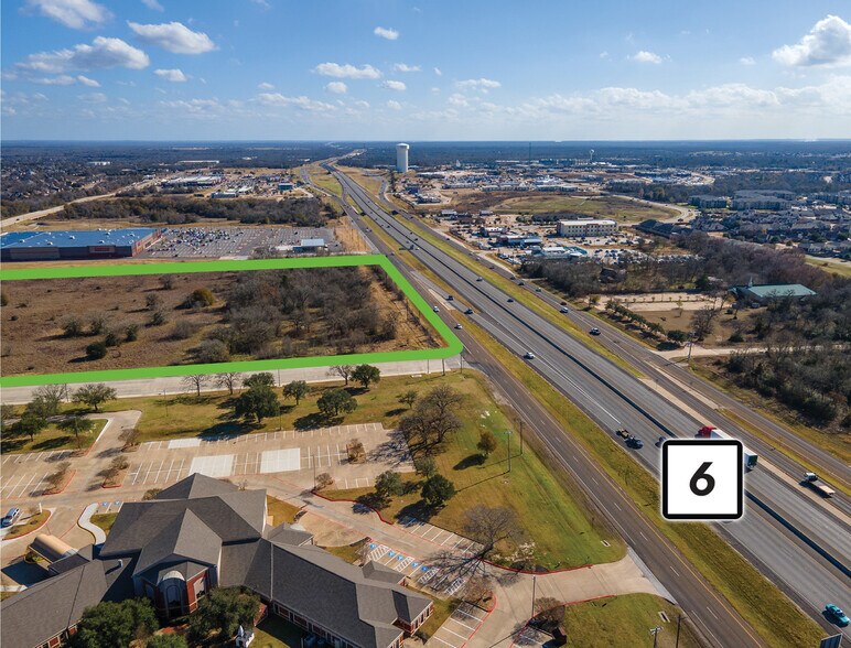 More Photos Of 4255 Highway 6 South, College Station Storefront For Lease