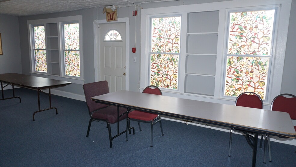 More Photos Of 2589-2613 Tilson Rd, Decatur Religious Facility For Lease