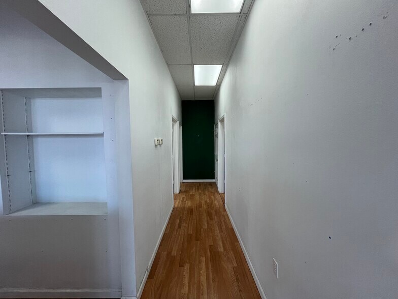 More Photos Of 1201-1313 W 103rd St, Kansas City Unknown For Lease