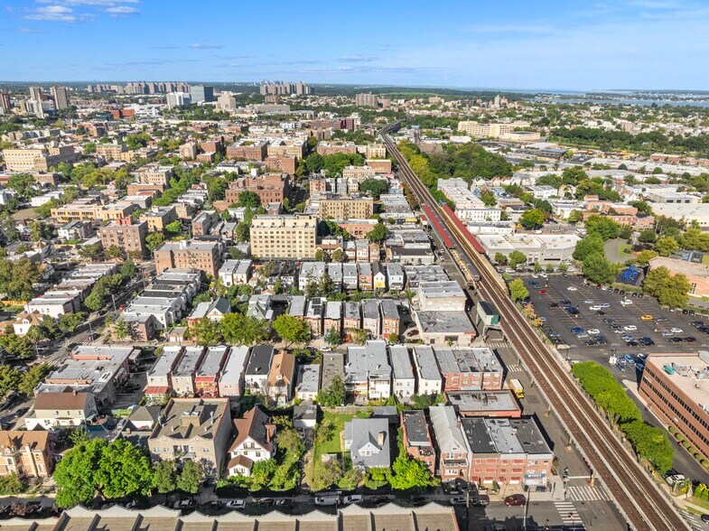 More Photos Of 1418 Doris St, Bronx Land For Sale