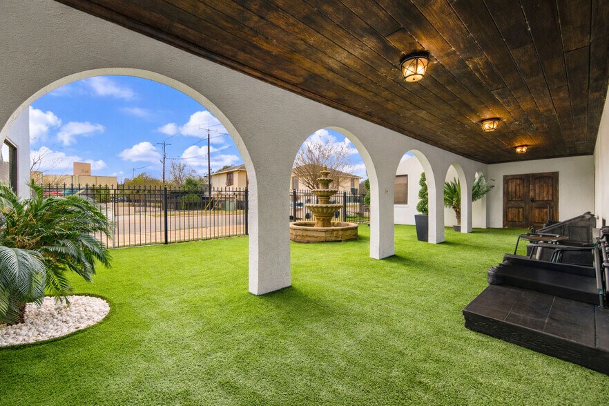 More Photos Of 3600 Michaux St, Houston Lodge Meeting Hall For Sale