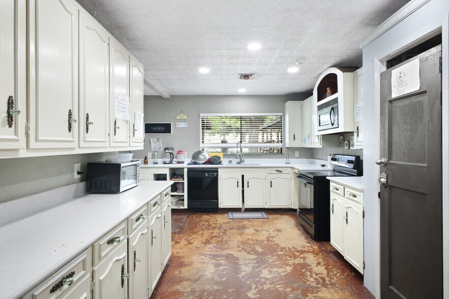 More Photos Of 319 Los Indios Ranch Rd, Boerne Specialty For Sale