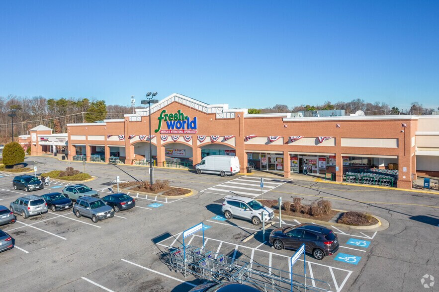 More Photos Of 1940-2089 Daniel Stuart Sq, Woodbridge Unknown For Lease