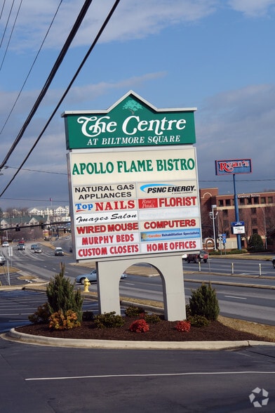 More Photos Of 1025 Brevard Rd, Asheville Storefront Retail Office For Lease