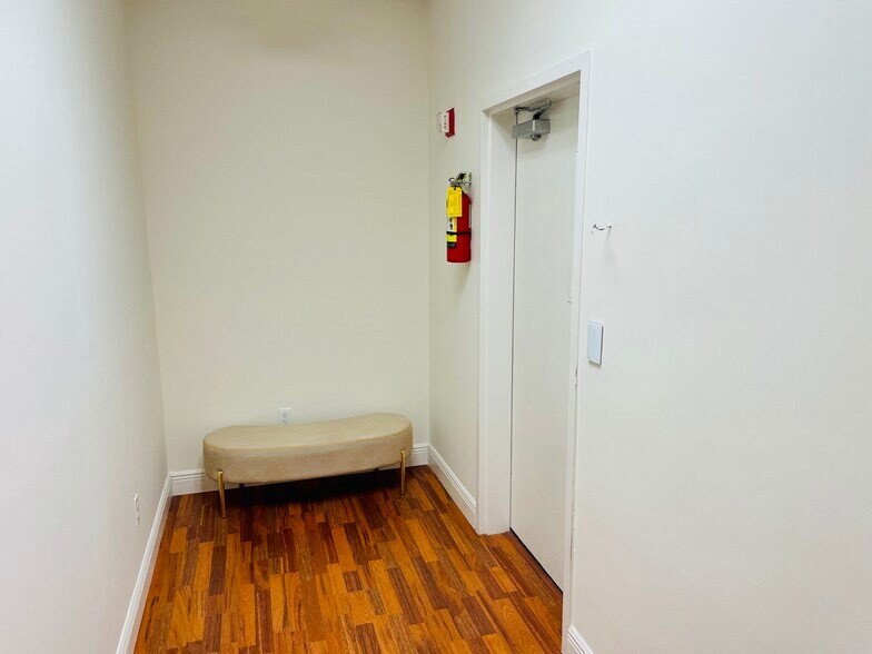 More Photos Of 2100 E Sample Rd, Lighthouse Point Coworking Space