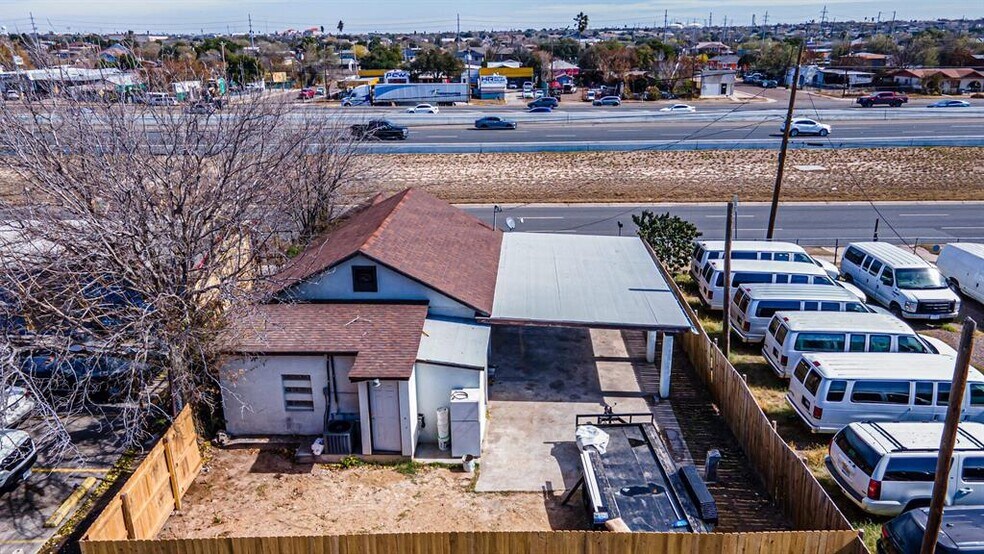 More Photos Of 3002 Santa Ursula Ave, Laredo General Retail For Sale