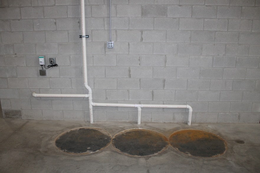 More Photos Of 340 Marshall Ave, Aurora Warehouse For Sale