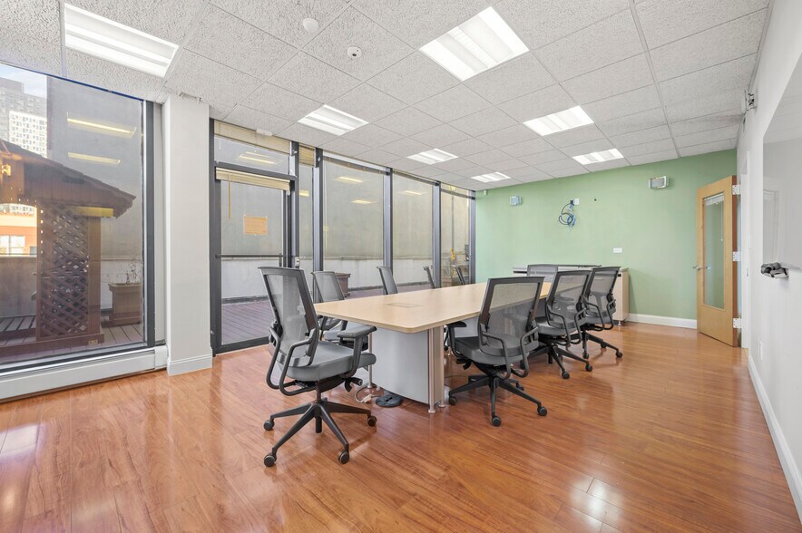 More Photos Of 5-14 51st Ave, Long Island City Storefront Retail Office For Lease
