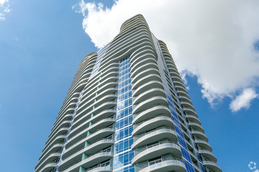 More Photos Of 2929 Weslayan St, Houston Apartments For Lease