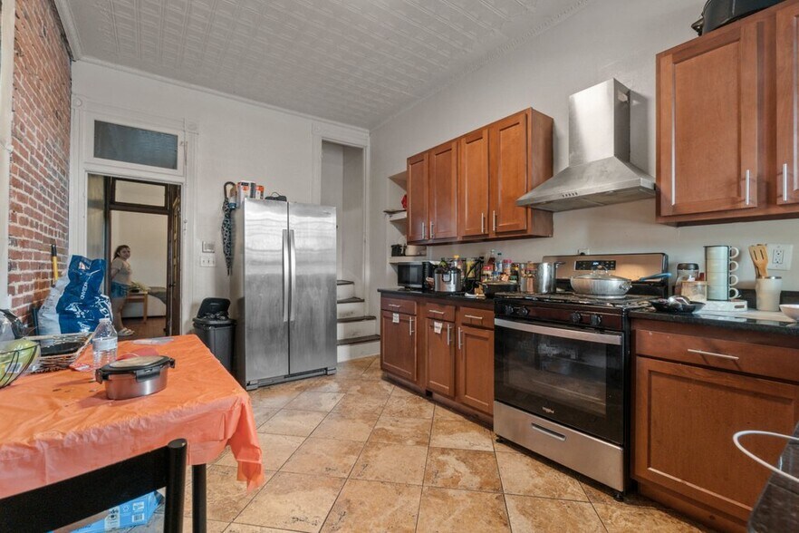 More Photos Of 217 E Preston St, Baltimore Apartments For Sale