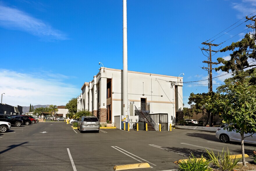 More Photos Of 8780 Valley Blvd, Rosemead Office For Lease