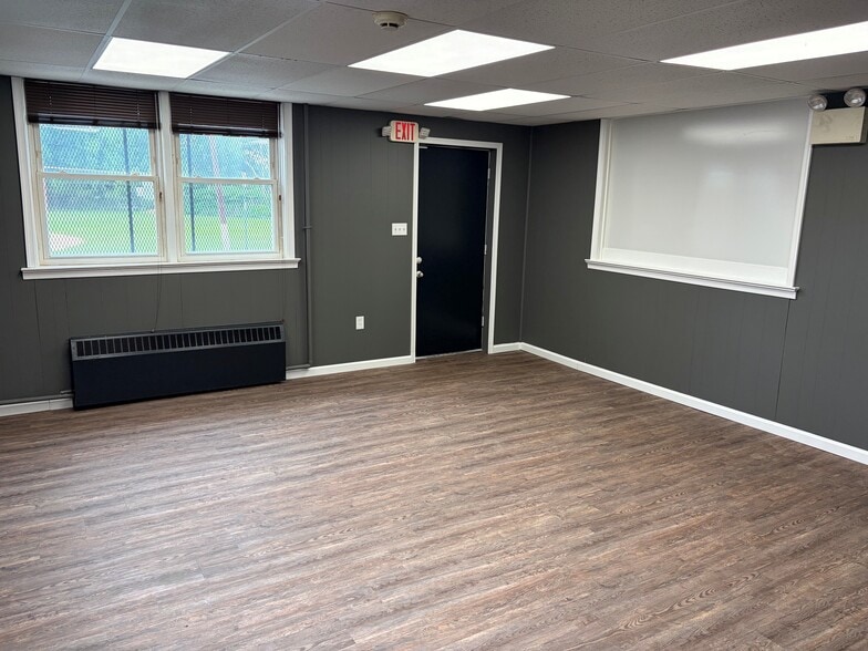 More Photos Of 225 E Madison Ave, Clifton Heights Warehouse For Sale