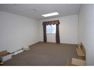 More Photos Of 2210 9th St, Coralville Office For Lease