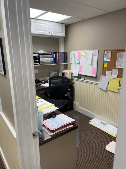 More Photos Of 130 Lenox Ave, Stamford Warehouse For Sale