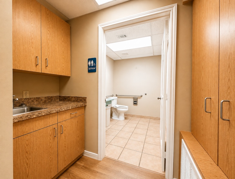 More Photos Of 1501 N Amburn Rd, Texas City Medical For Sale