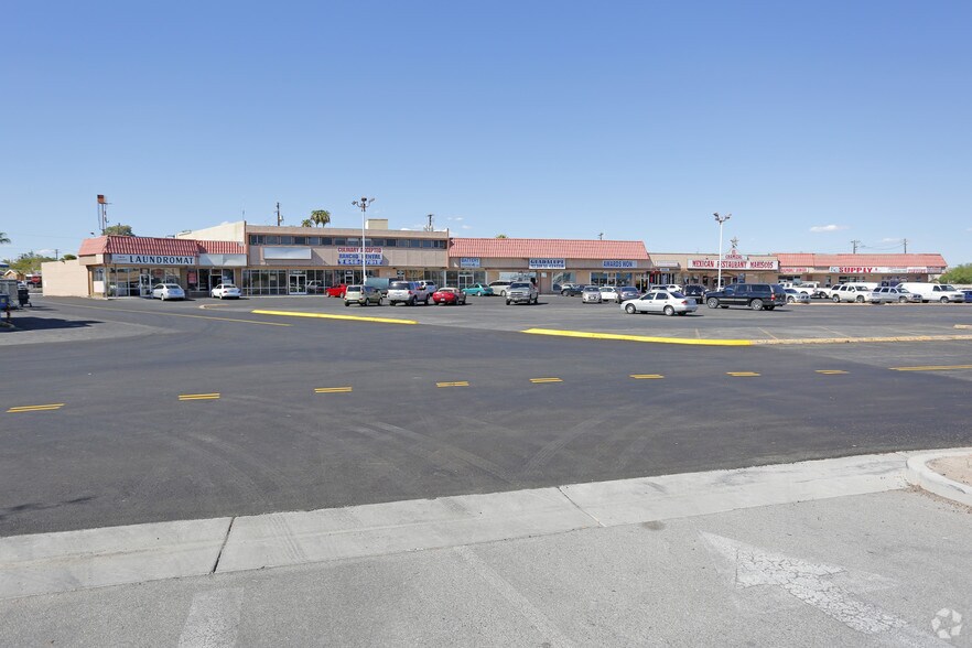 Primary Photo Of 1000-1078 N Rancho Dr, Las Vegas Unknown For Lease