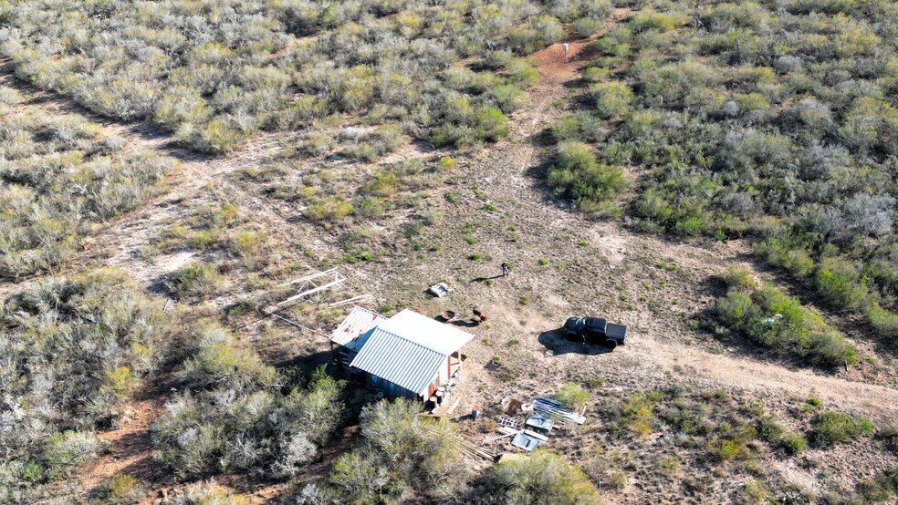 More Photos Of 00 County Road 7563, Devine Land For Sale