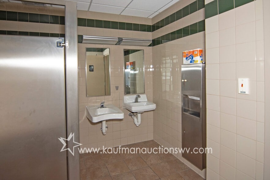 More Photos Of 100 Bluestone Rd, Mount Hope Research And Development For Sale