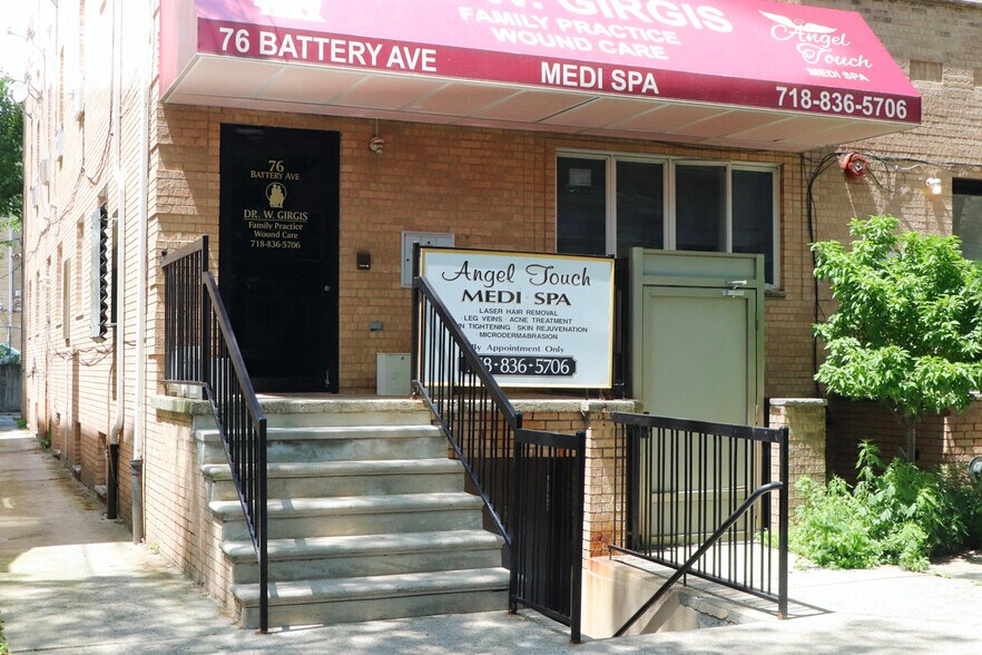 Primary Photo Of 76 Battery Ave, Brooklyn Apartments For Lease