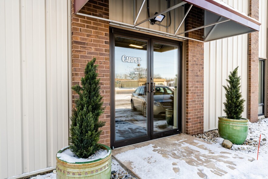 Primary Photo Of 2455-2476 M 139, Benton Harbor General Retail For Sale