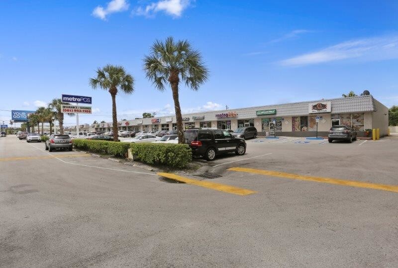 More Photos Of 22753-22841 State Road 7, Boca Raton Storefront Retail Office For Lease