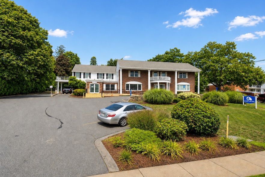 Primary Photo Of 133 W Main St, Marlborough Bank For Sale