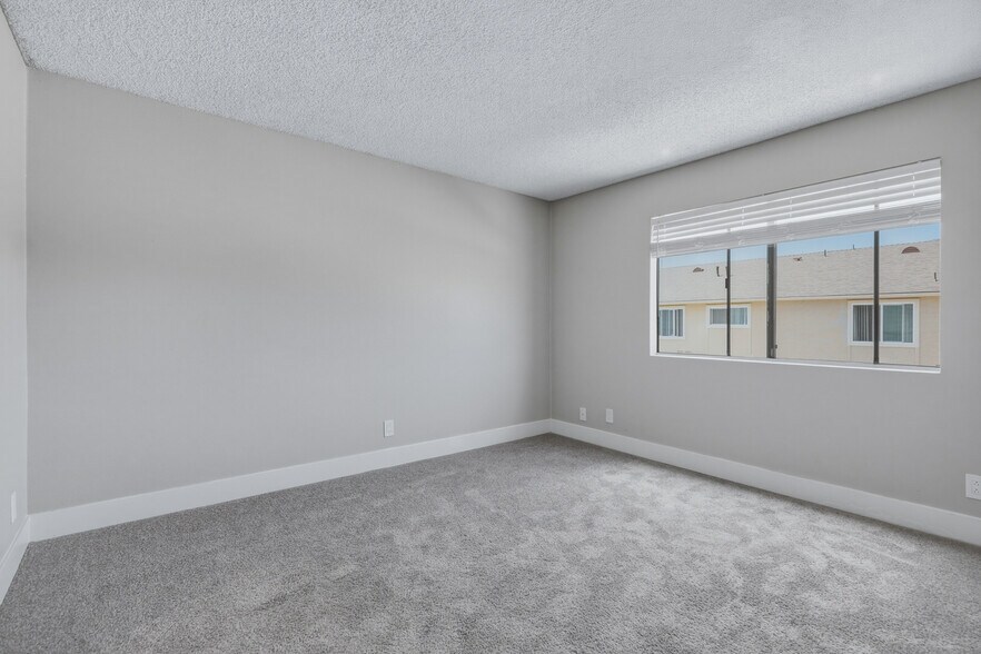 More Photos Of 1035 4th Ave, Chula Vista Apartments For Sale
