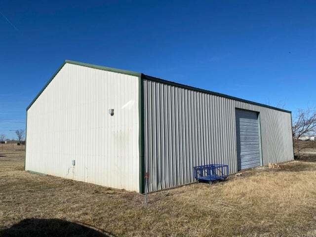 More Photos Of 28801 S 640 Rd, Grove Warehouse For Sale